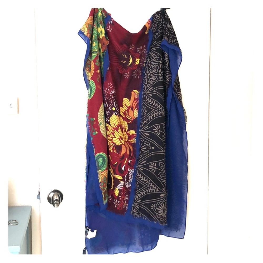 Desigual scarf
